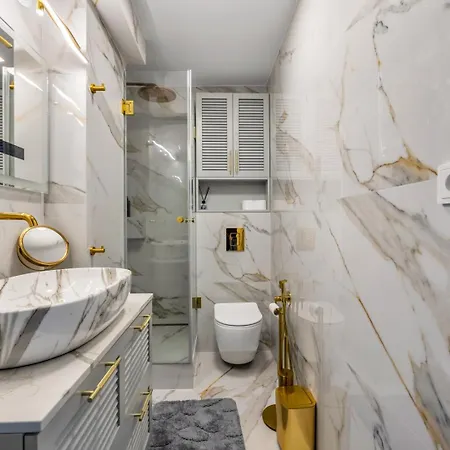 With View Of 23rd Floor شقة *