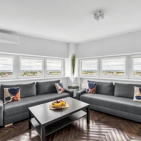 Apartament With View Of 23rd Floor Warszawa