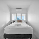 With View Of 23rd Floor Apartman